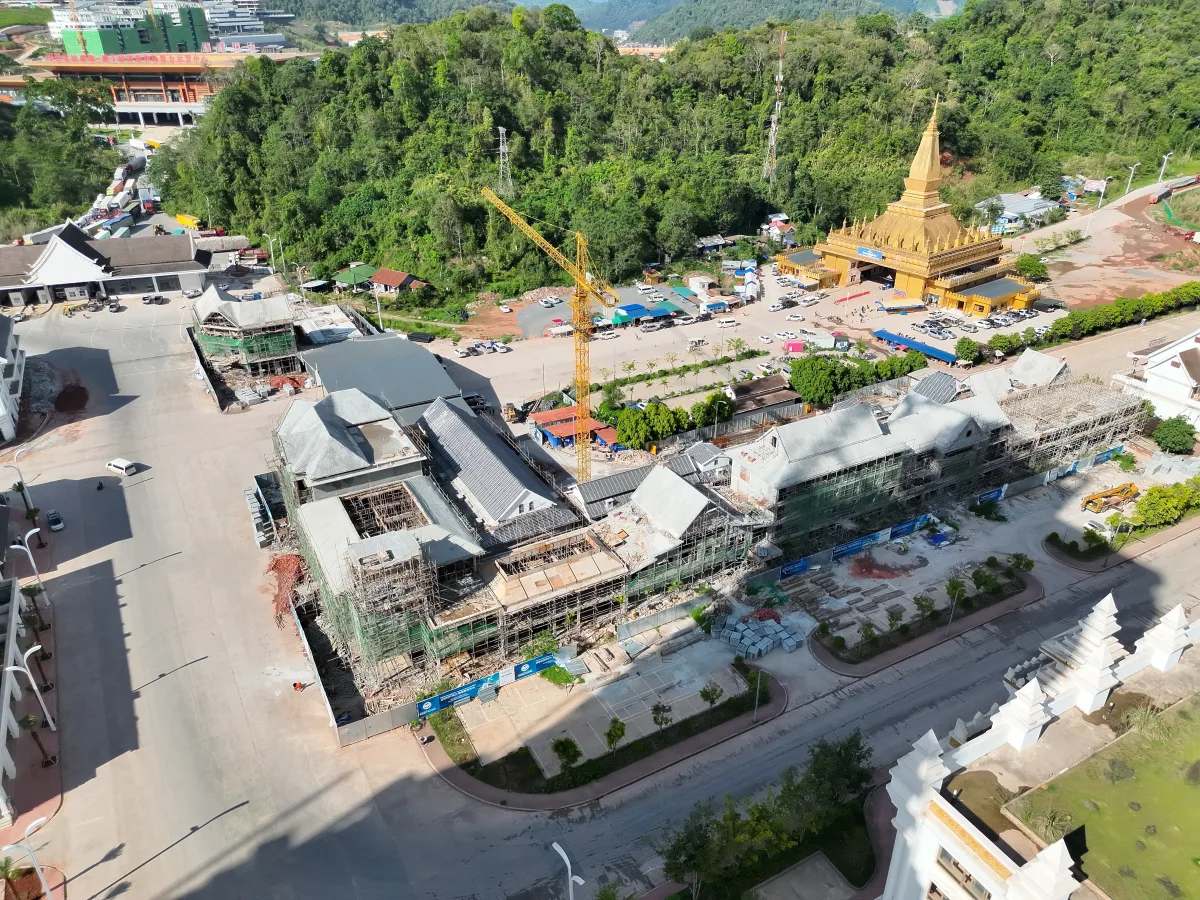 老挝磨丁经济特区国门与边境口岸